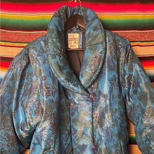 Vintage women’s J Gallery puffer coat.